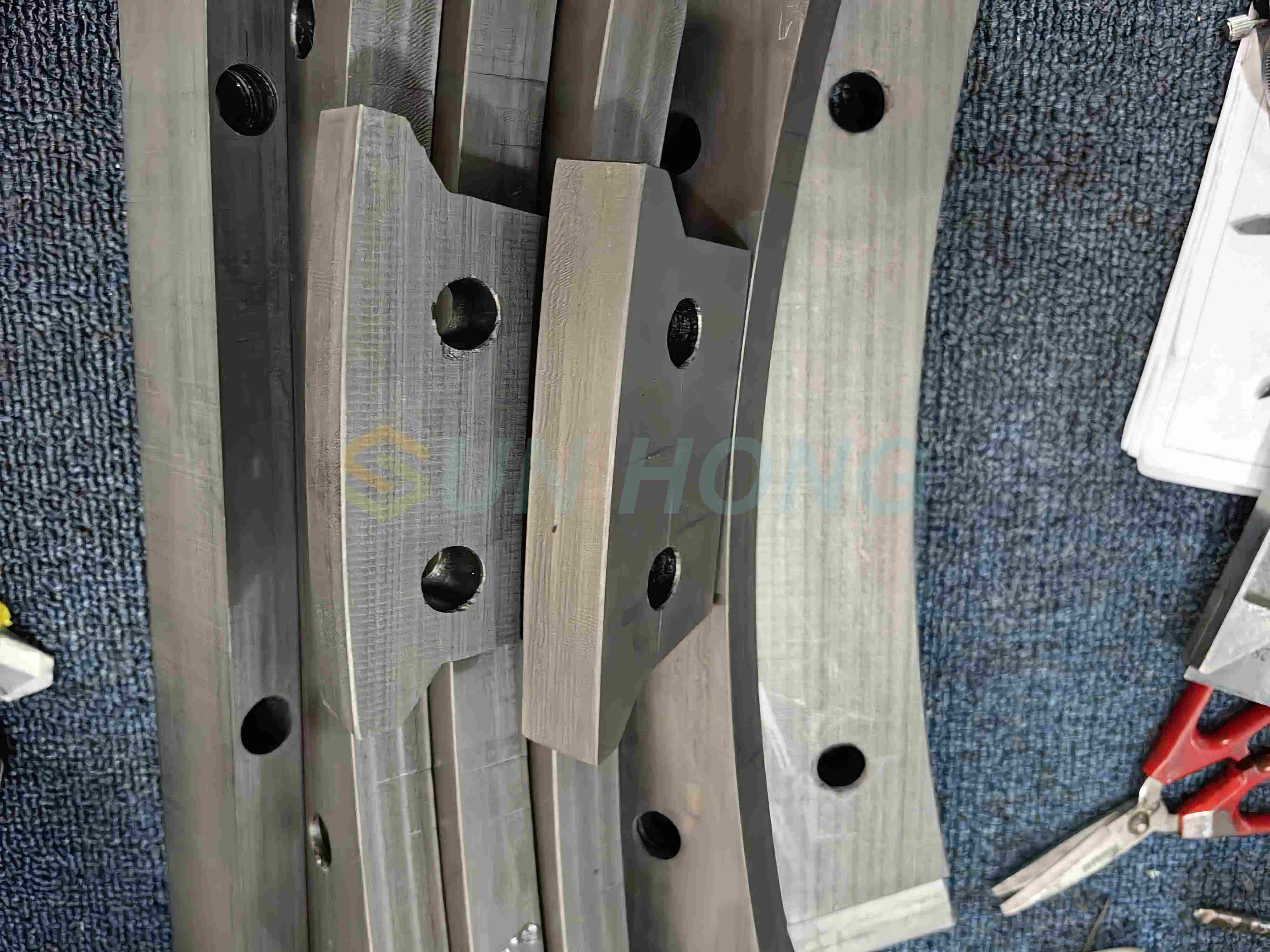 Vacuum Suction Roll Seal Pe UHMW Graphite Sealing End Deckle