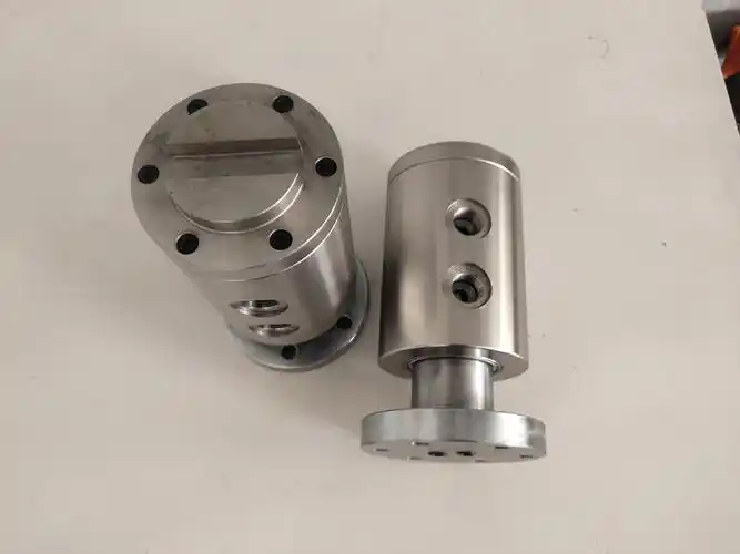 Sendi Putar Berbilang Laluan