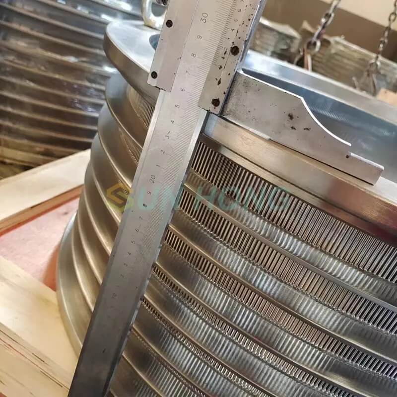 Bakul skrin slotted untuk pulping