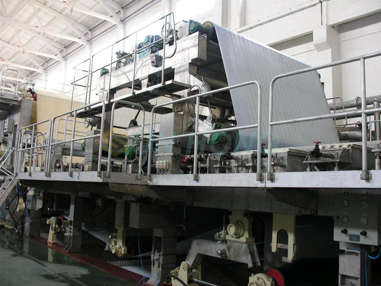 bekas atas mesin kertas