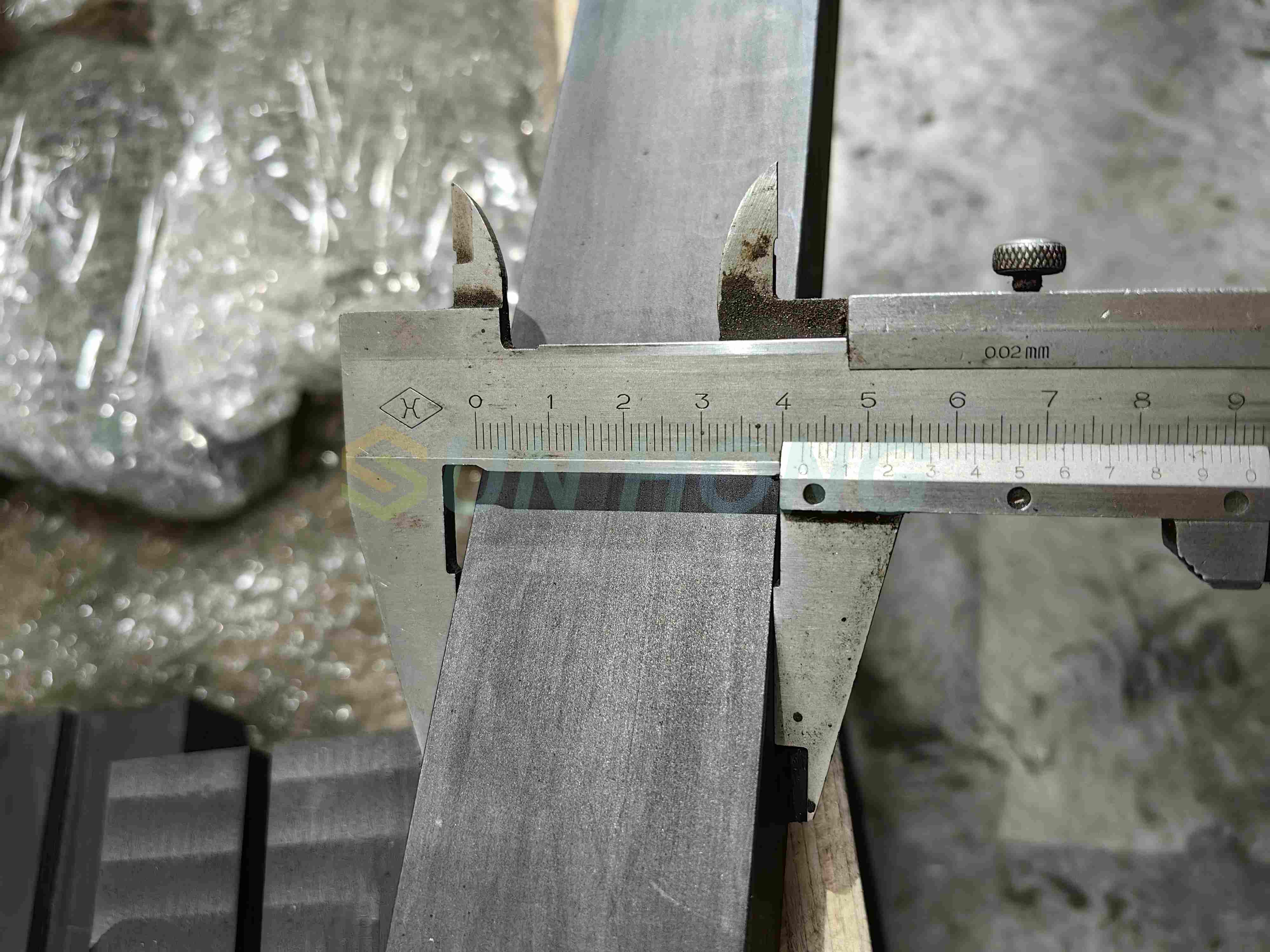 Mesin Kertas Suction Roll UHMW Jalur Pengedap Grafit Getah
