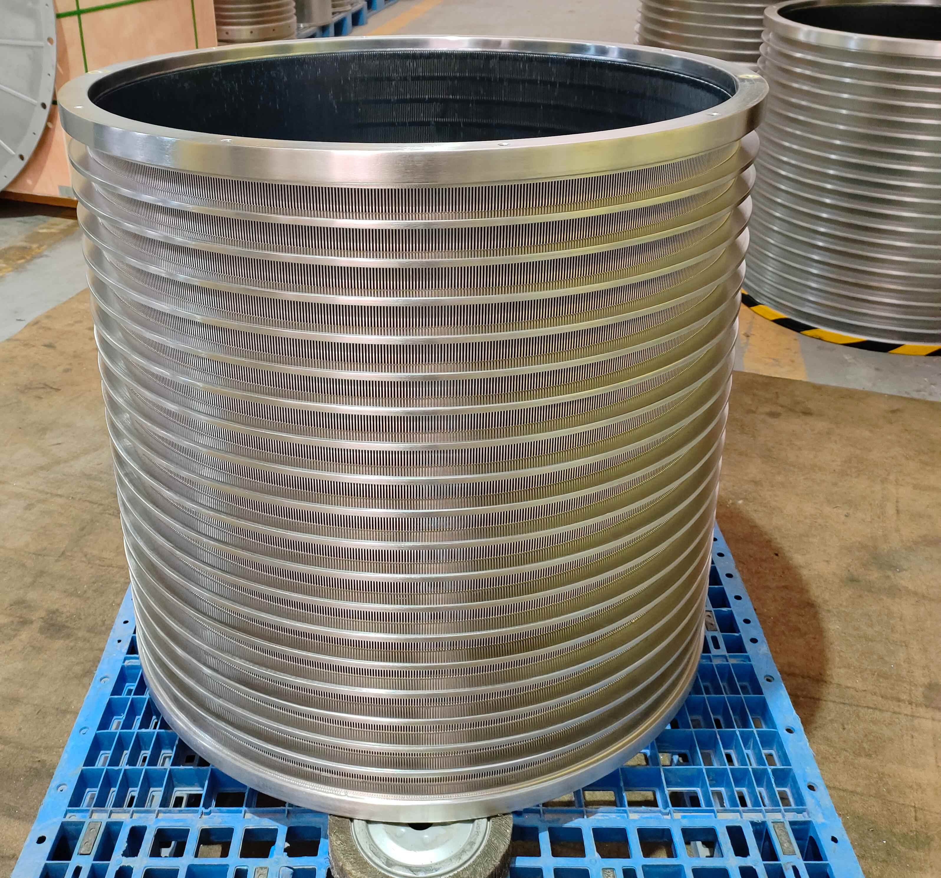 bakul skrin berlubang