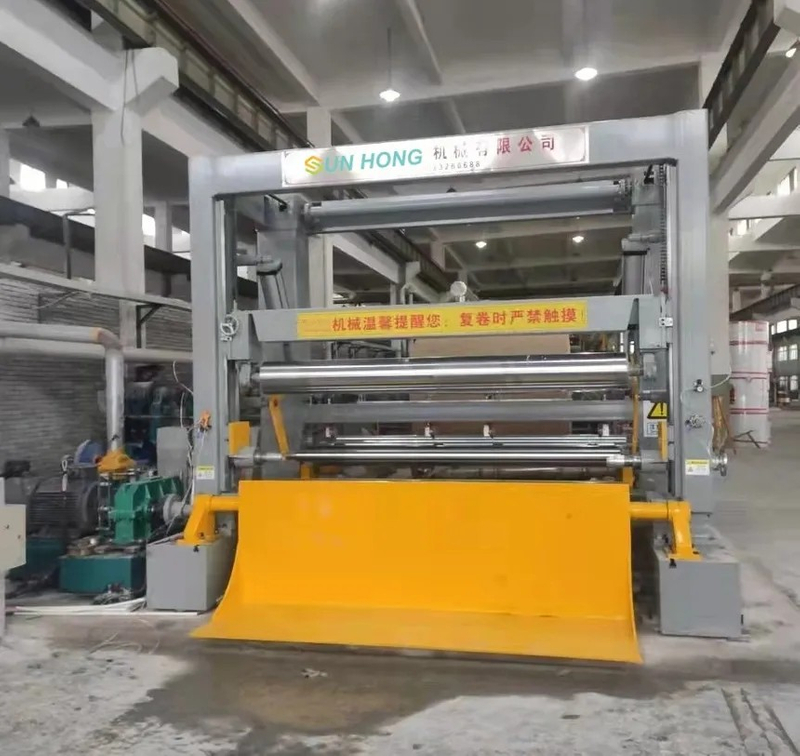 Rewinder untuk membuat kertas