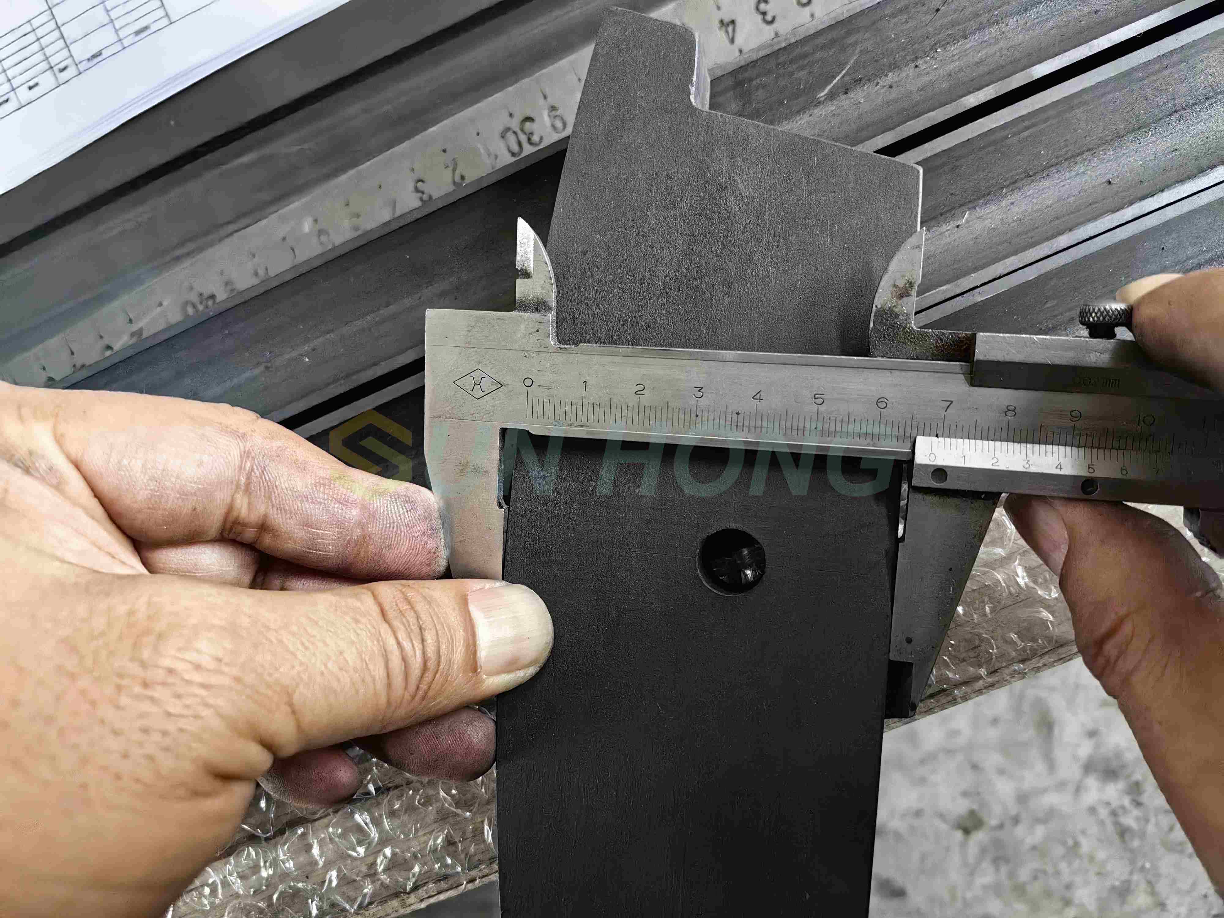 Vacuum Suction Roll Seal Pe UHMW Graphite Sealing End Deckle