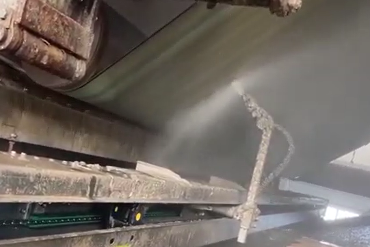 Membentuk pembersihan kain